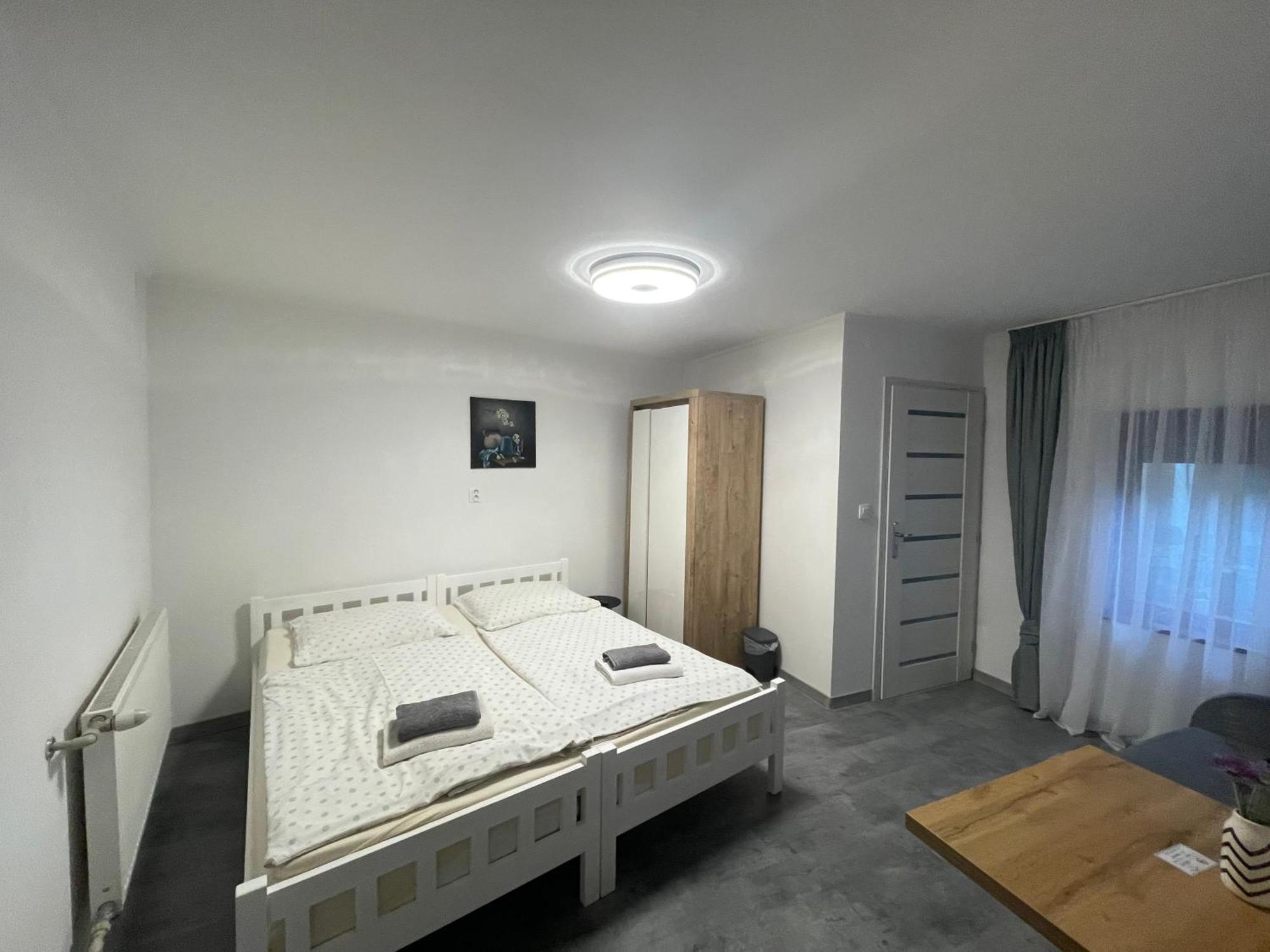 Penzion Dori Diakovce Exterior foto